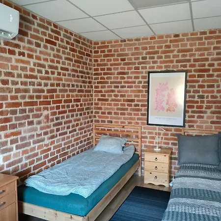 Apartament „sowa” Jezioro 250m, Góry Bielawa (Dzierzoniow)